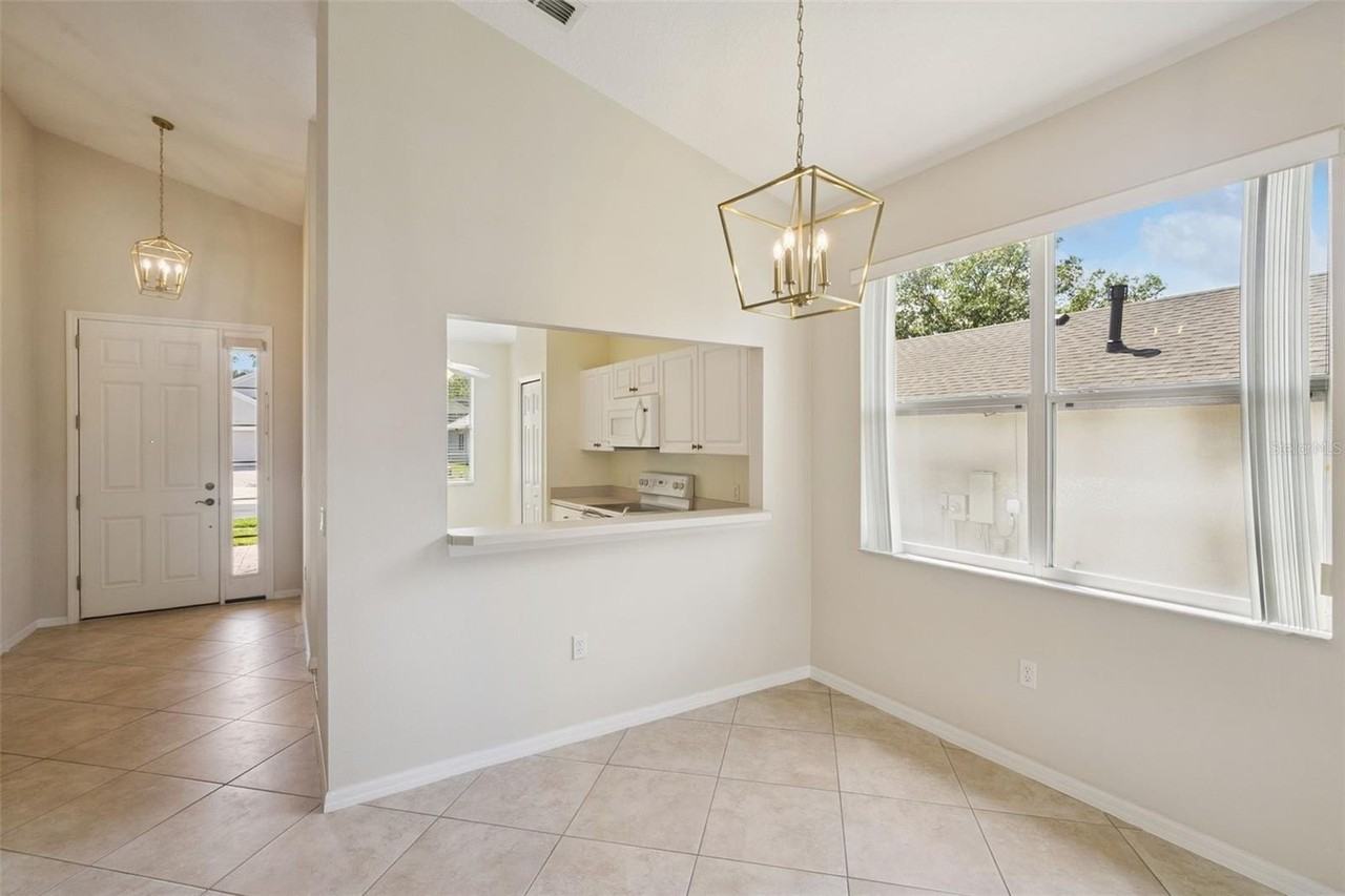 771 Wolf Creek St - Photo 4 of 47