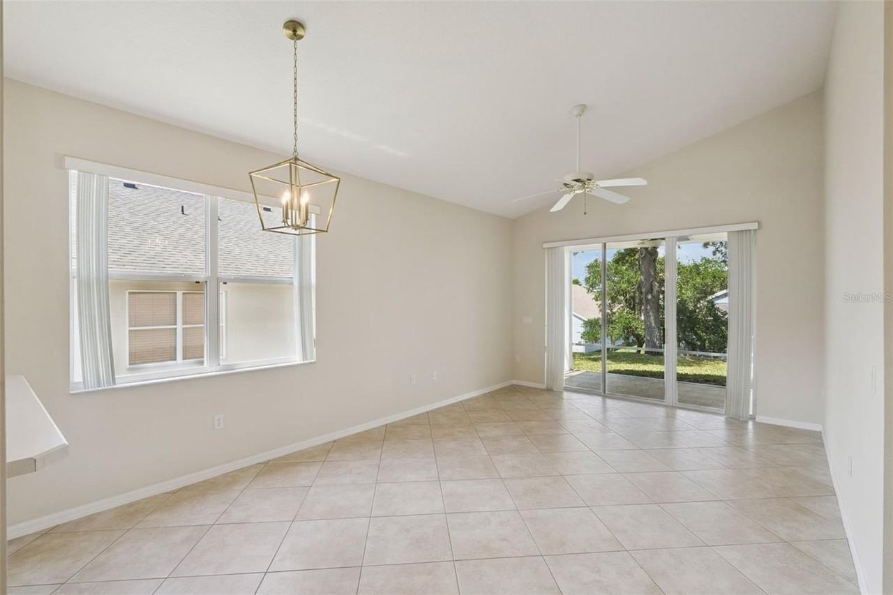 771 Wolf Creek St - Photo 6 of 47