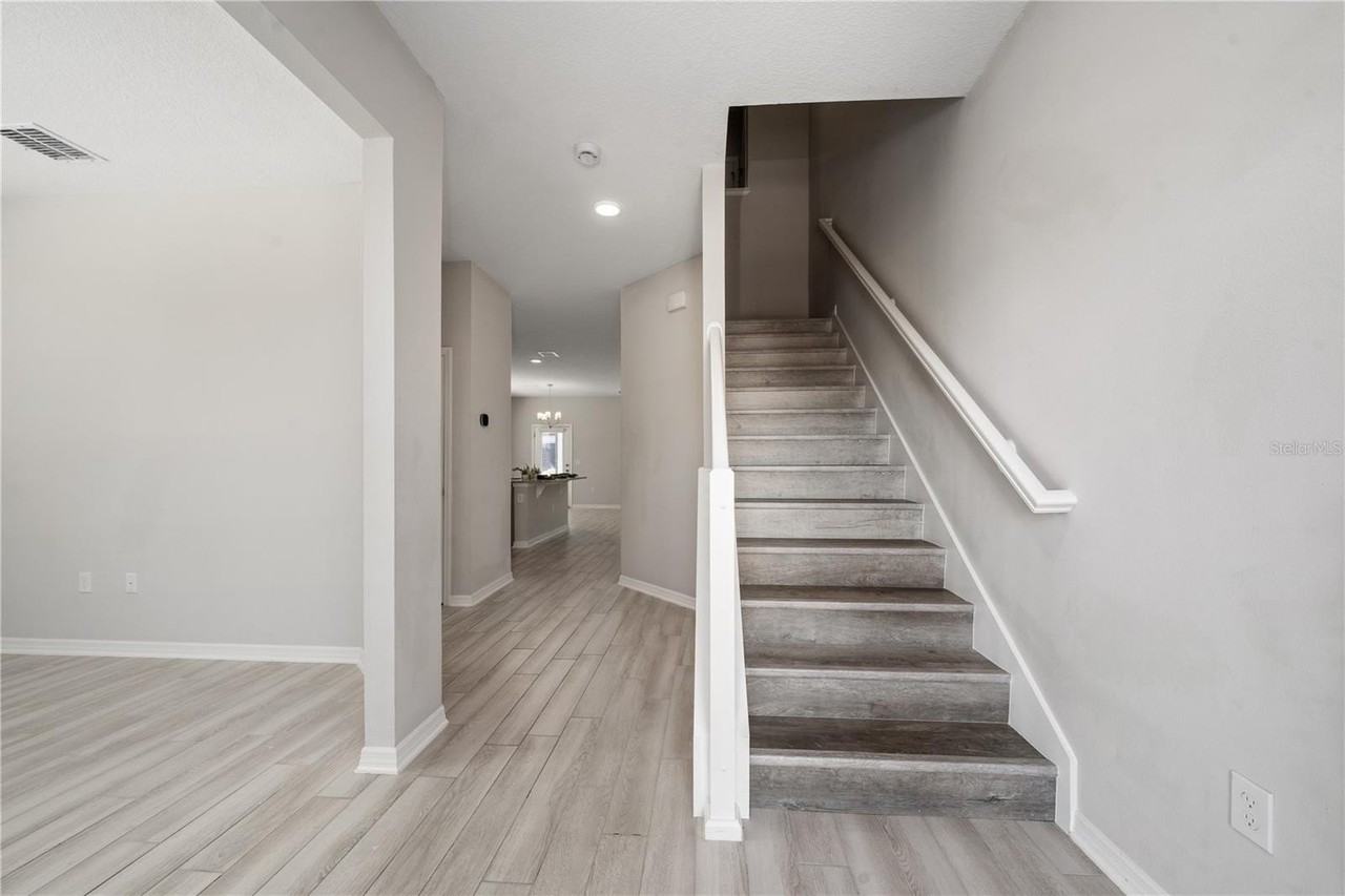 15823 Tollington Aly - Photo 5 of 43