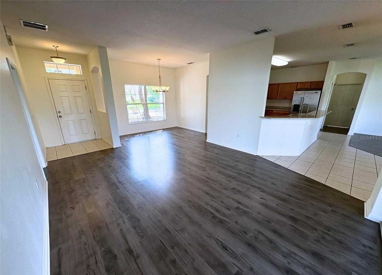 3637 Weatherfield Dr - Photo 4 of 21