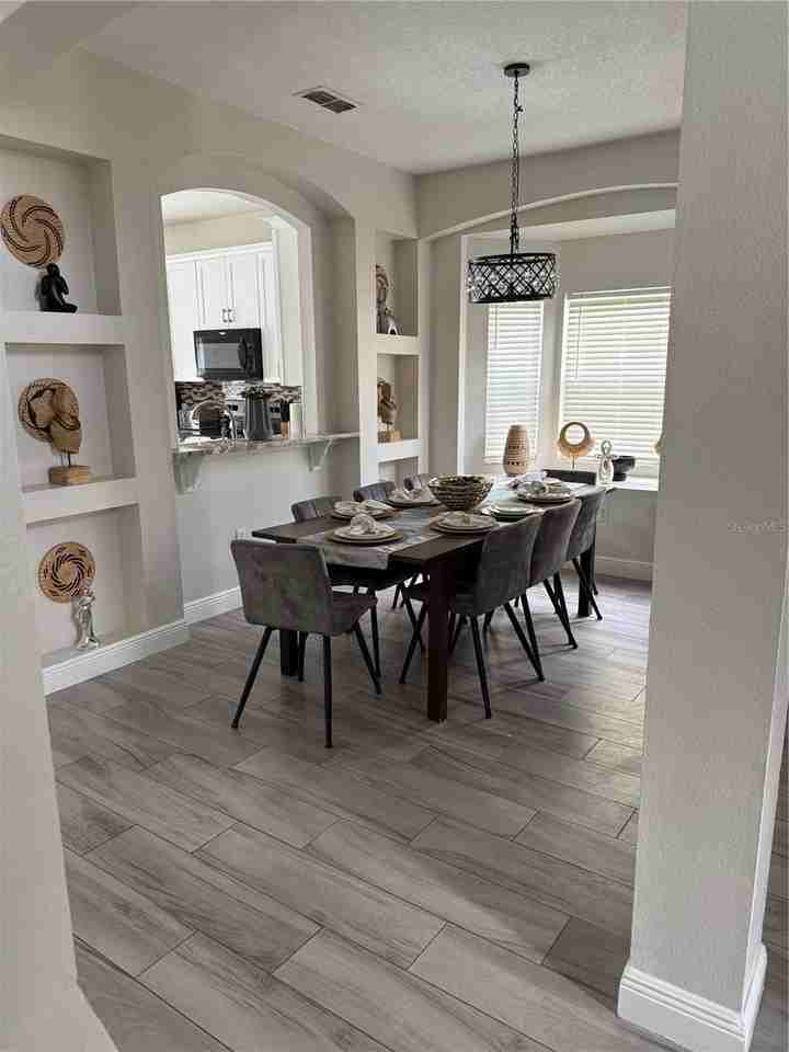 338 Holborn Loop - Photo 4 of 45