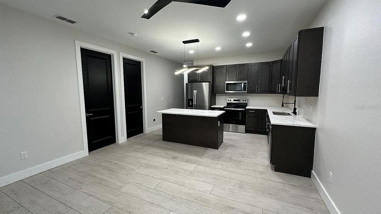 710 Childs Ave #1 - Photo 3 of 24