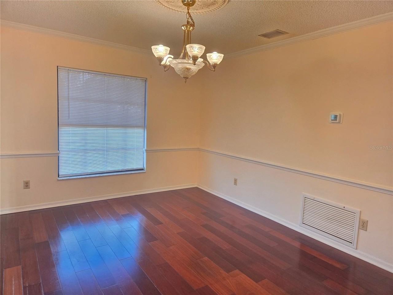 2900 N Mills Ave - Photo 4 of 27