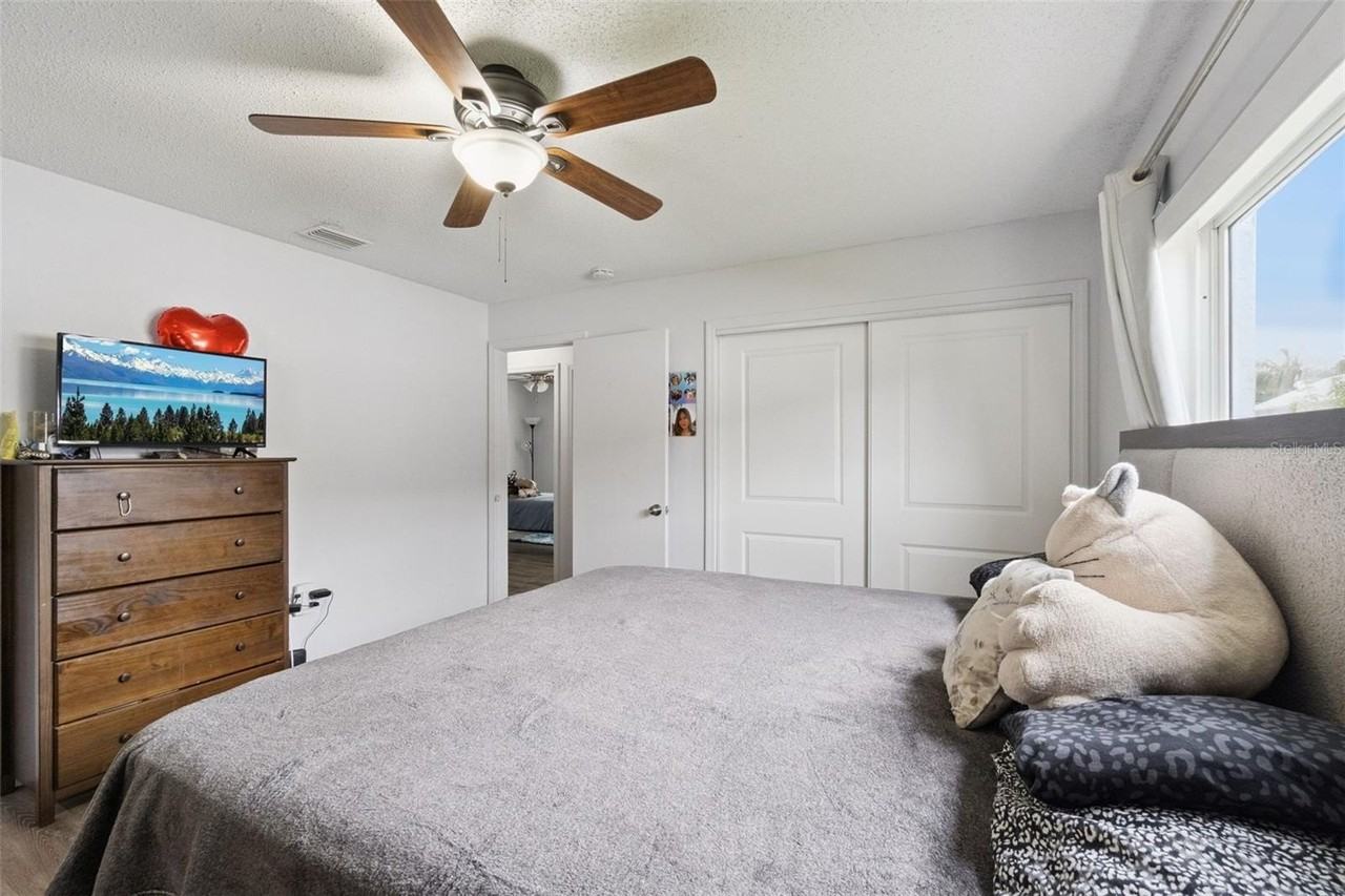 2409 Lincolnshire Ct - Photo 7 of 18