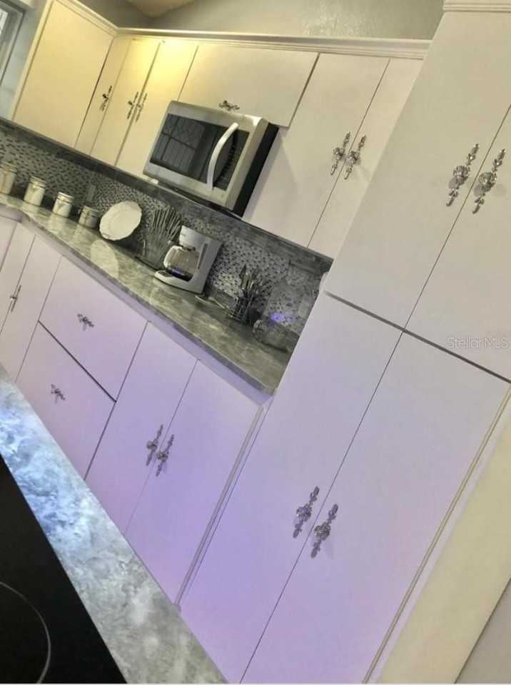 8307 Sun Vista Way - Photo 4 of 17