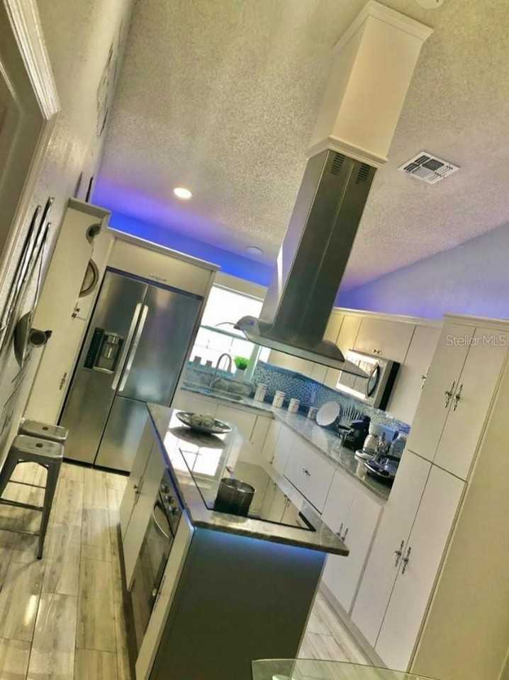 8307 Sun Vista Way - Photo 5 of 17