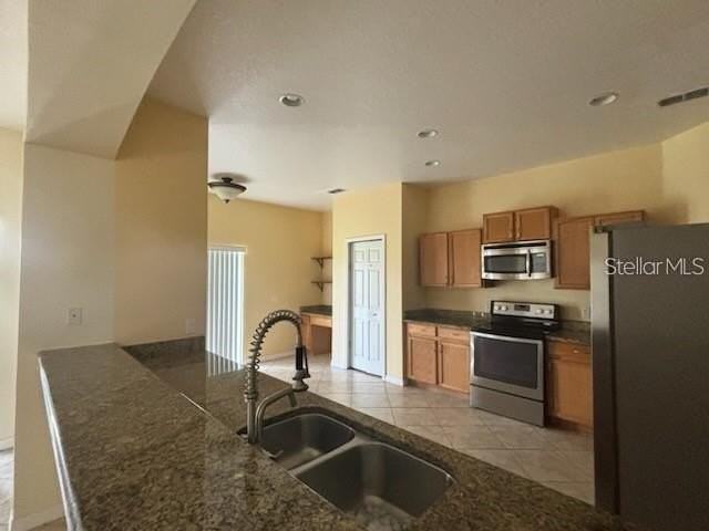 3522 Valleyview Dr - Photo 3 of 13