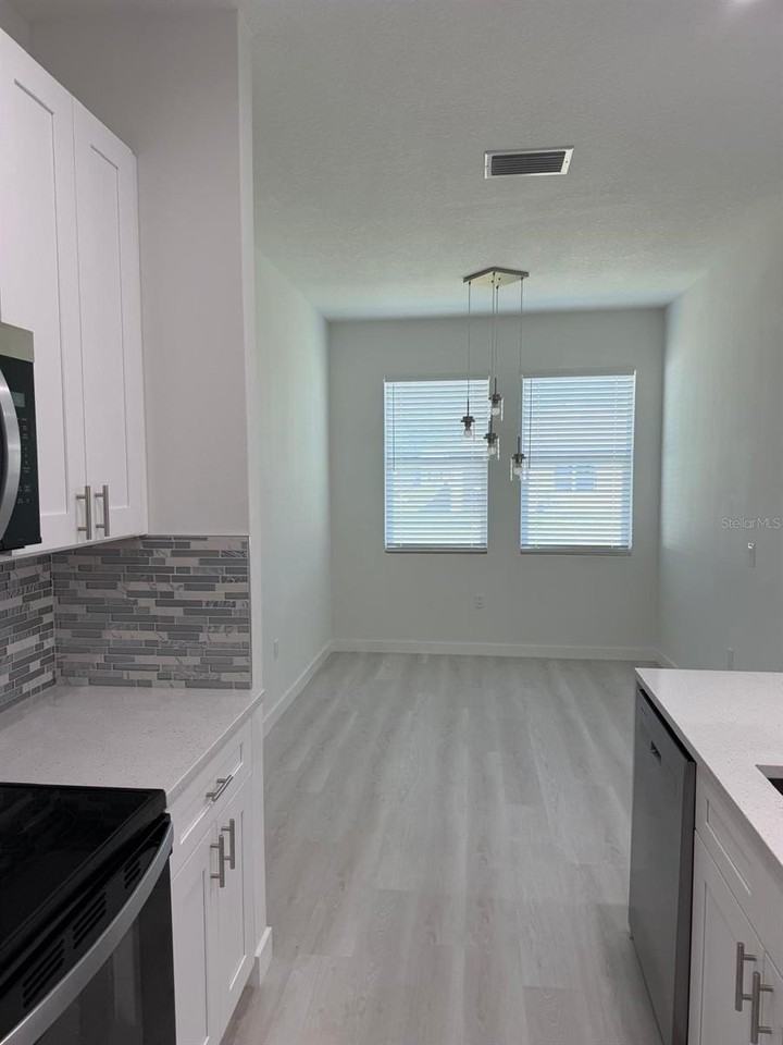 691 San Filippo Dr Se - Photo 6 of 26