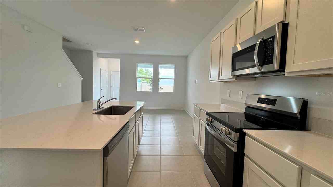 325 Sol Vista Dr - Photo 6 of 28