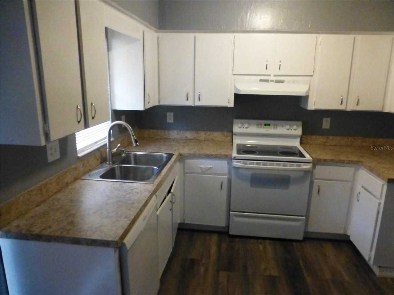 197 Highland Rd #B - Photo 2 of 40