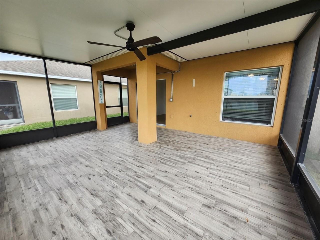 949 Seminole Sky Dr - Photo 7 of 33