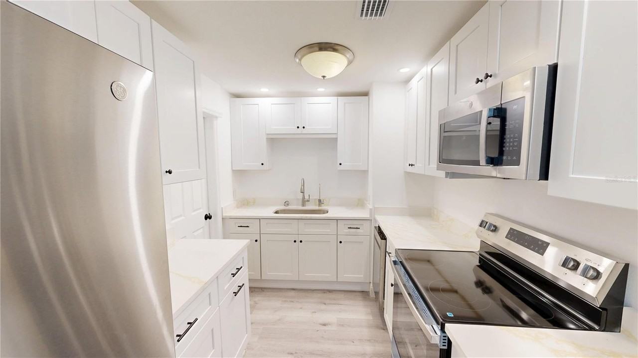 4421 Gandy Cir - Photo 2 of 50