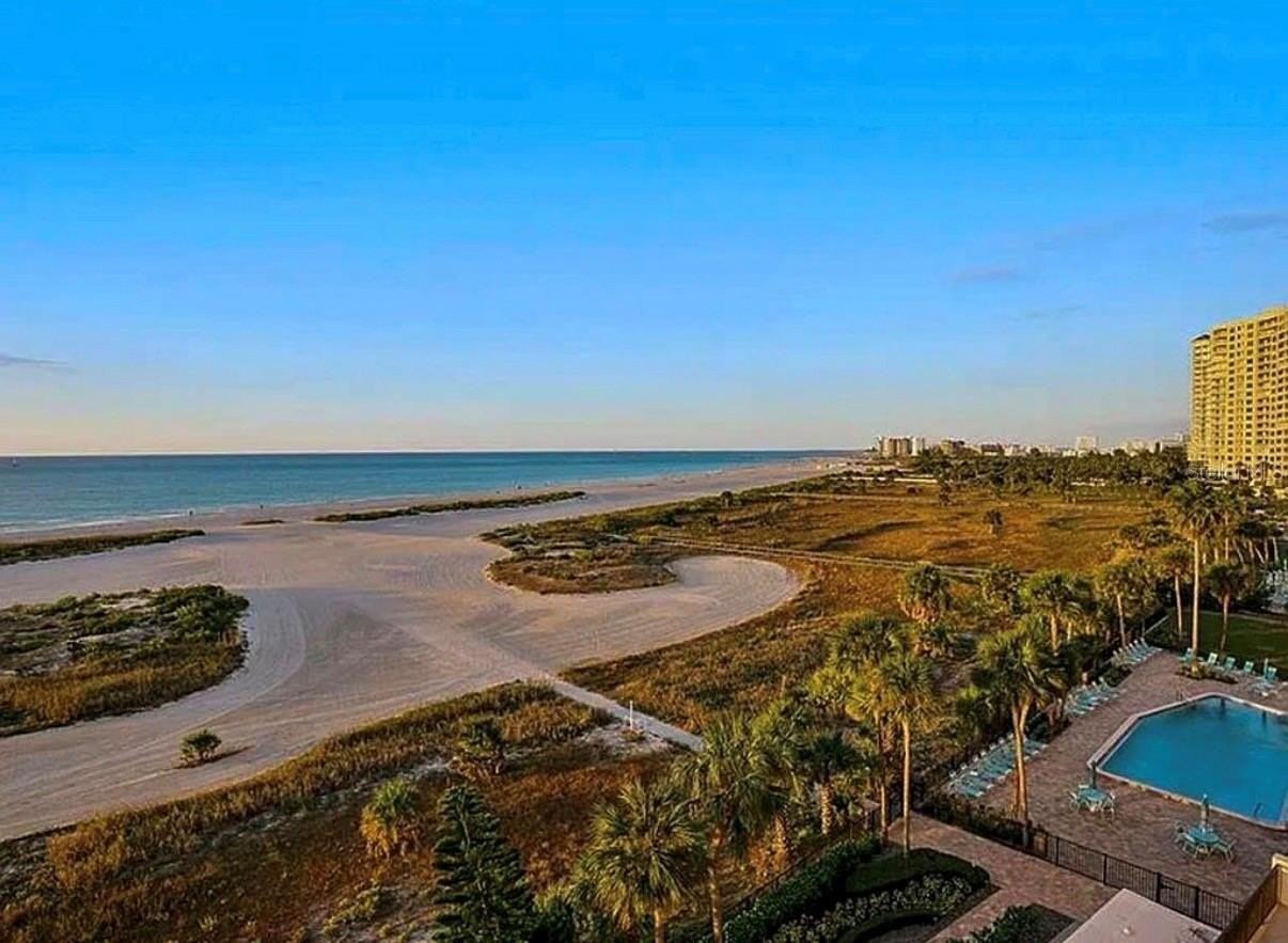 1270 Gulf Blvd #701 - Photo 4 of 15