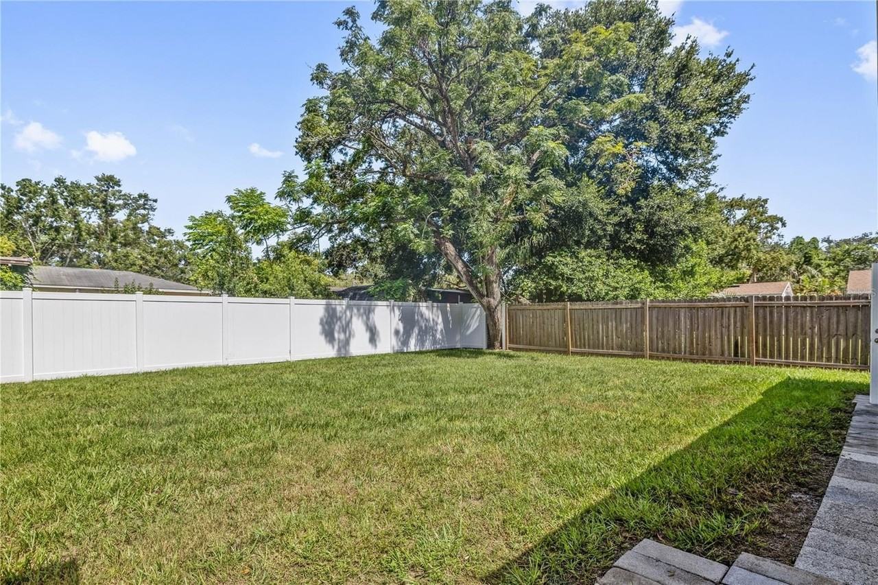 9314 N Ashley St - Photo 5 of 30