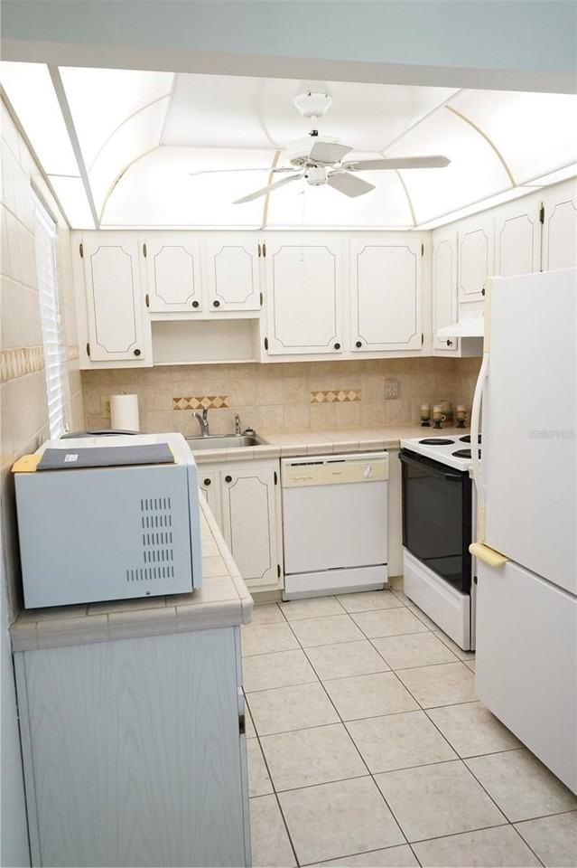 101 Cambridge Trl #205 - Photo 6 of 42