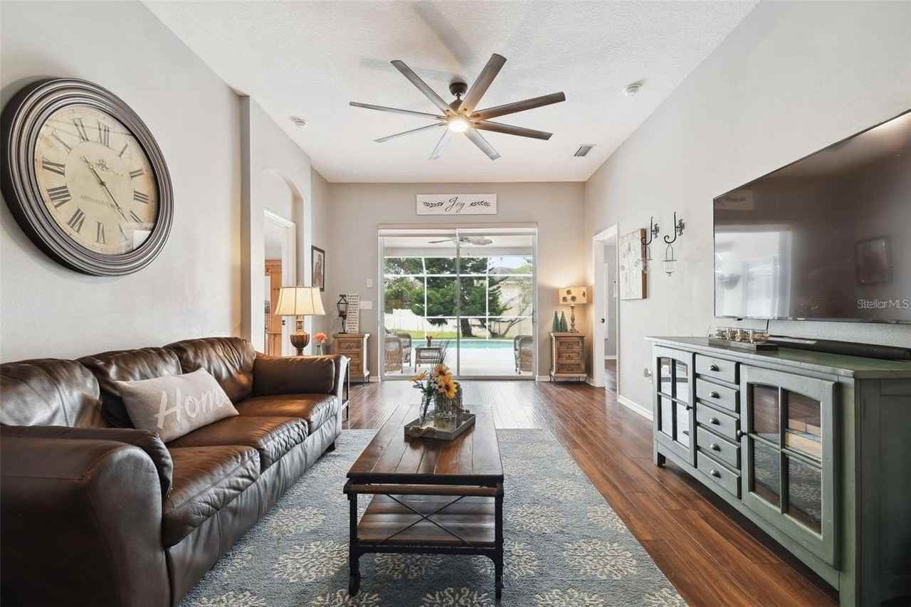 7655 Citrus Blossom Dr - Photo 7 of 50