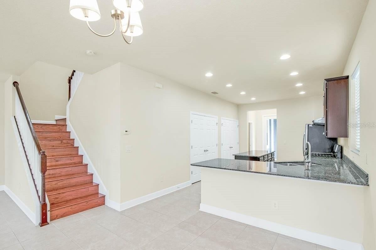 5816 Village Center Dr - Photo 7 of 36