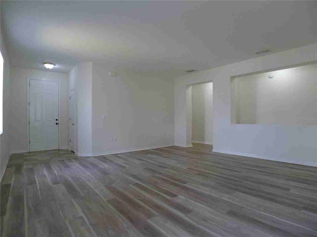 6829 Lake Eaglebrooke Dr - Photo 4 of 20