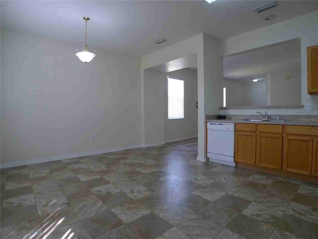 6829 Lake Eaglebrooke Dr - Photo 7 of 20