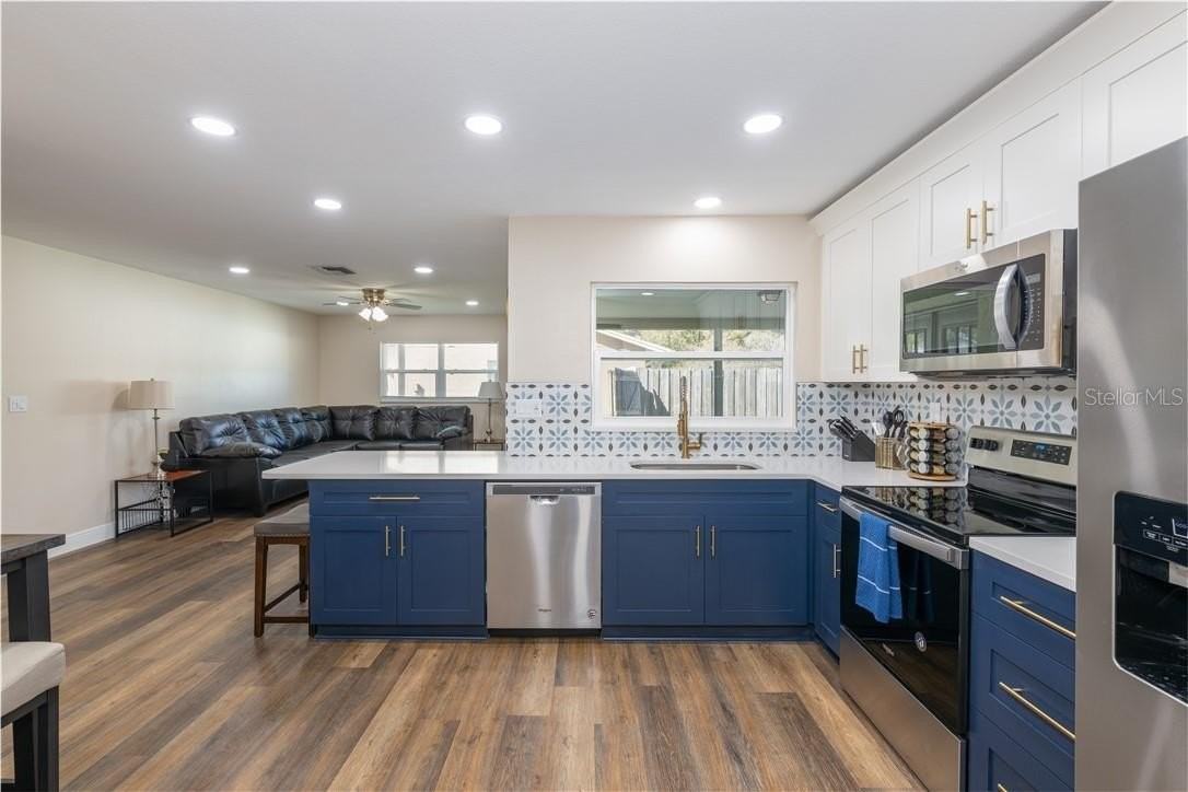 4711 Ridge Point Dr - Photo 7 of 29