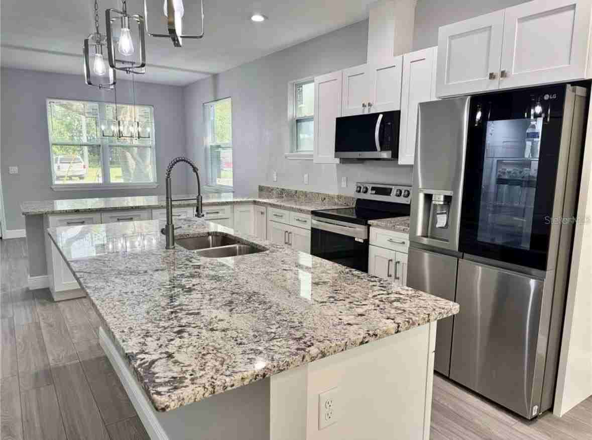 4529 W Gore Ave - Photo 2 of 20