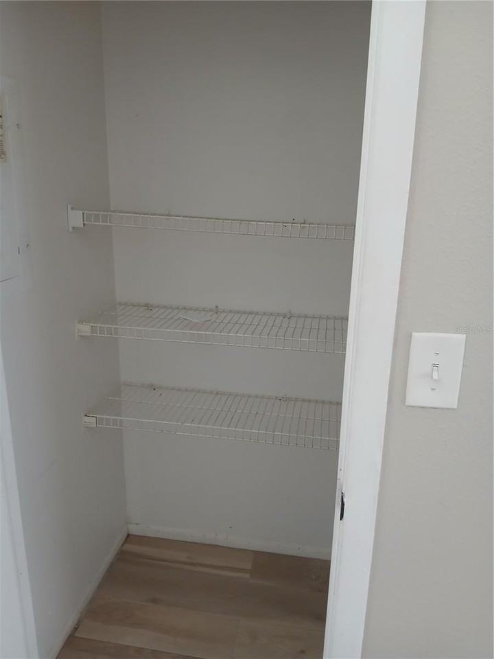 5704 Illinois Ave - Photo 6 of 14