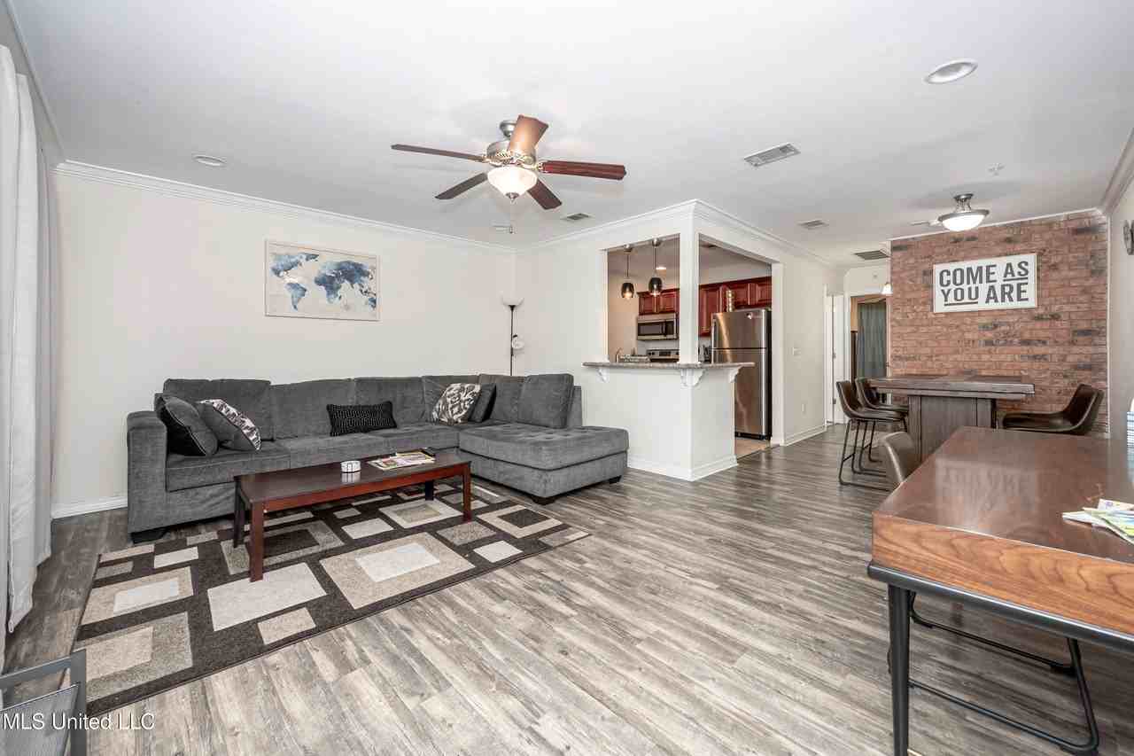 1282 Beach Blvd Apt 207 - Photo 5 of 33