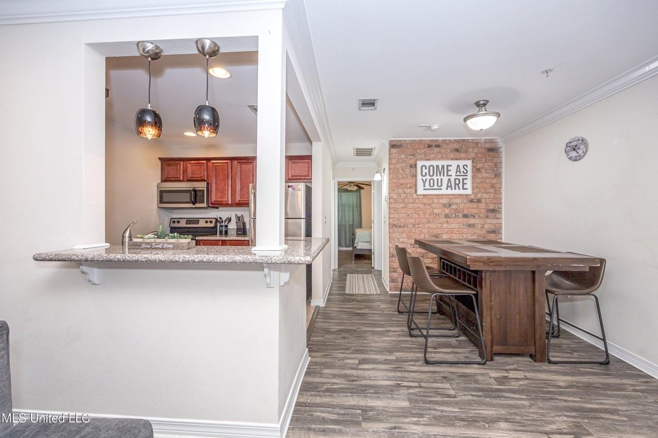 1282 Beach Blvd Apt 207 - Photo 7 of 33