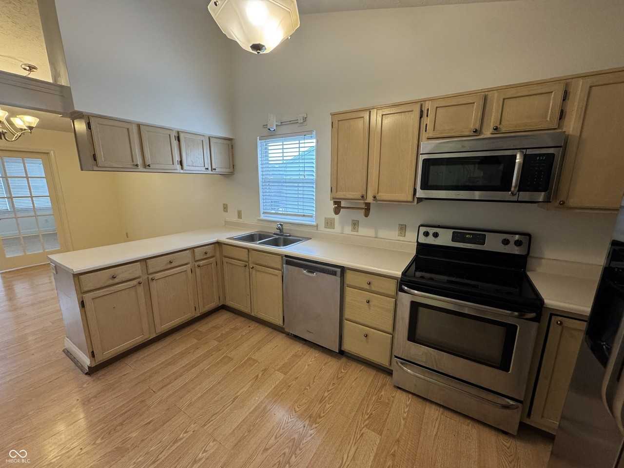 5632 Rains Ln - Photo 6 of 24