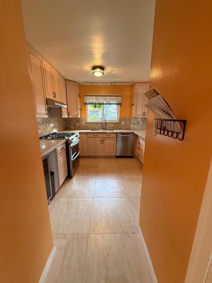 36171 Cabrillo Dr - Photo 5 of 18