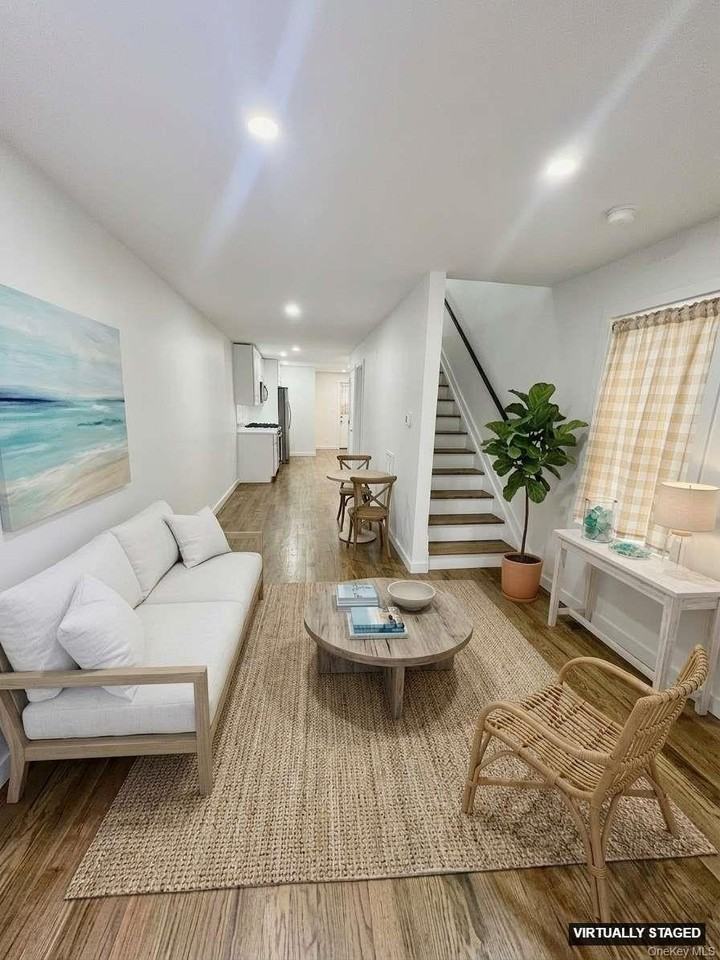 46 Maxwell Ave - Photo 2 of 19