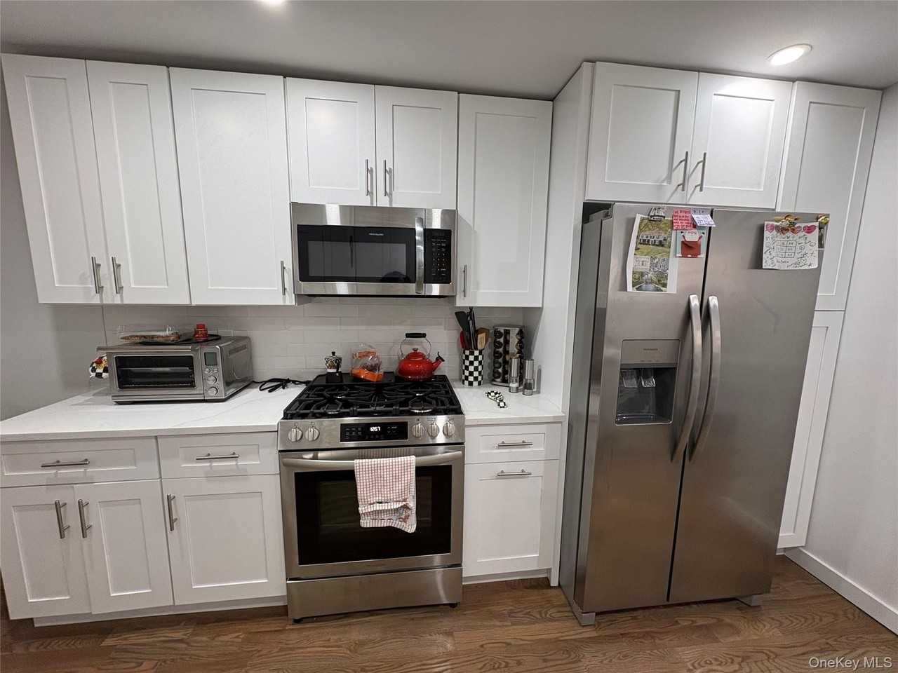 46 Maxwell Ave - Photo 6 of 19