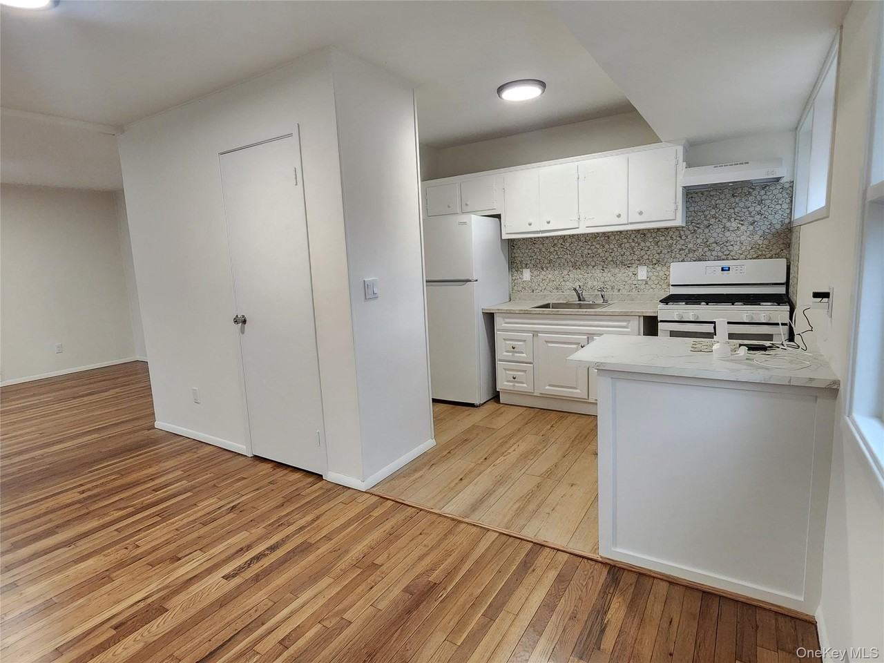 5 Birch Ct - Photo 3 of 12