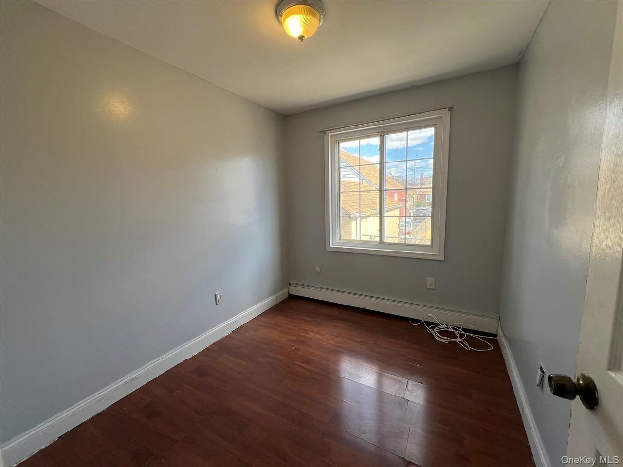 18011 146th Ave - Photo 7 of 9