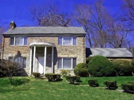 featured image of 1 The Beachway