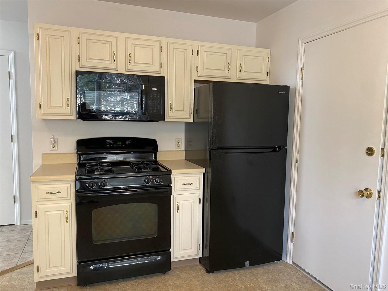 50 Olde Wagon Rd - Photo 7 of 27