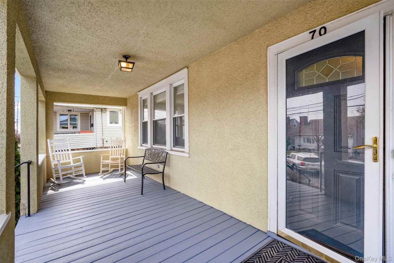 70 Breckenridge Ave - Photo 2 of 27