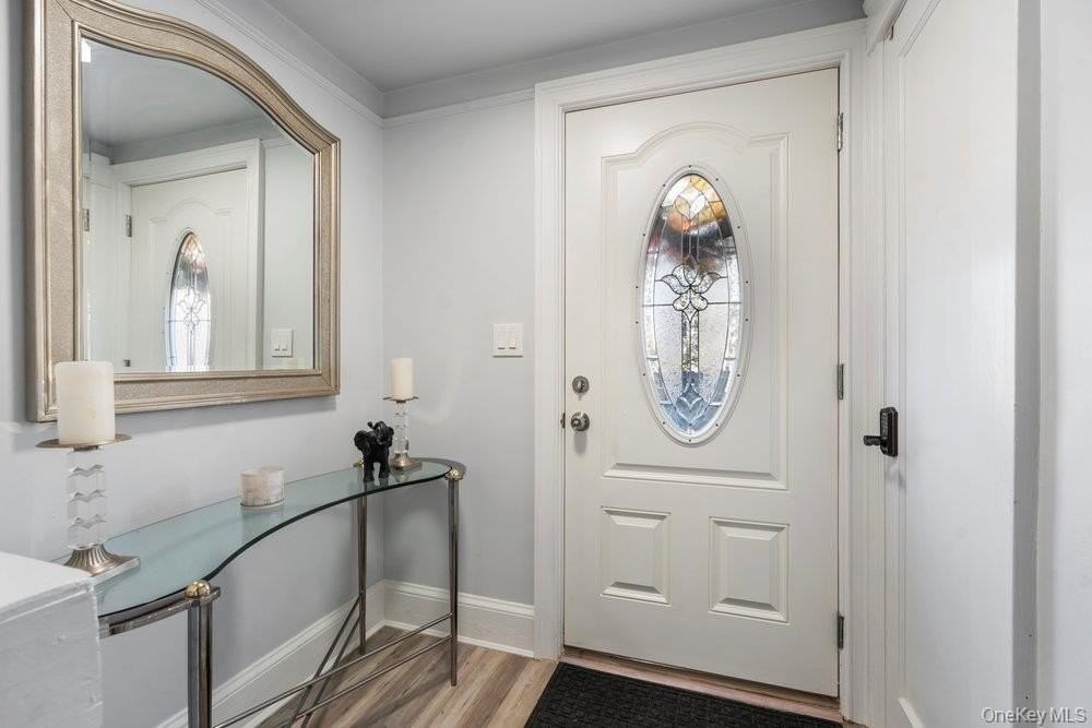 9 George Street unit: Lower - Photo 5 of 30