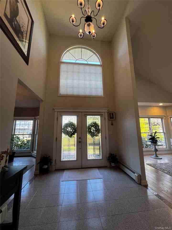 6 Kara Ct - Photo 3 of 31