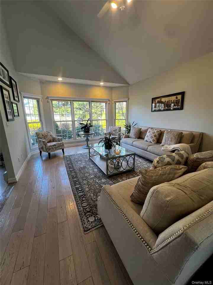 6 Kara Ct - Photo 5 of 31