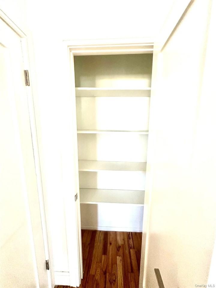 495 Kimball Ave 1st Fl - Photo 7 of 10