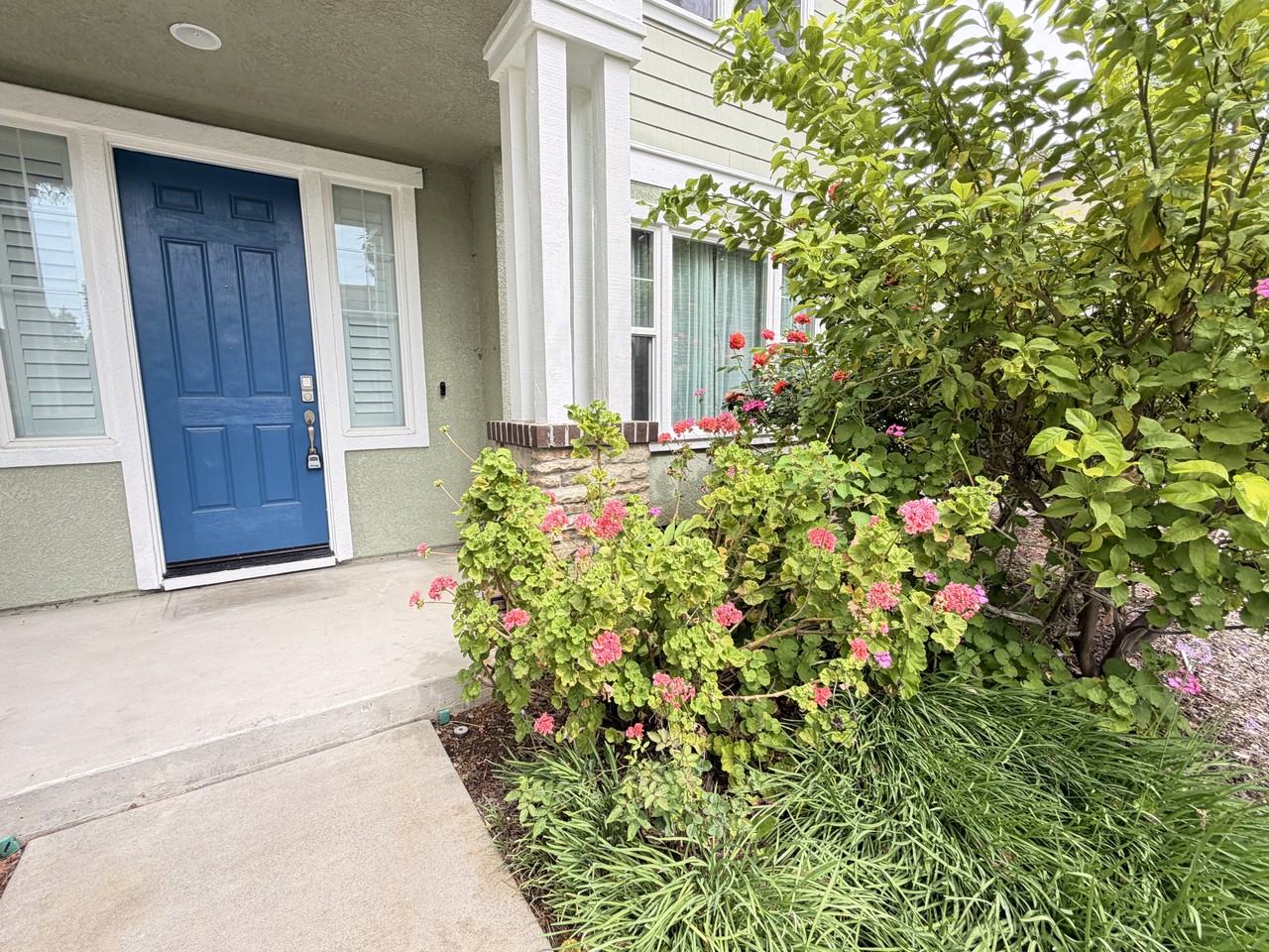 119 Summerfield Drive - Photo 4 of 40