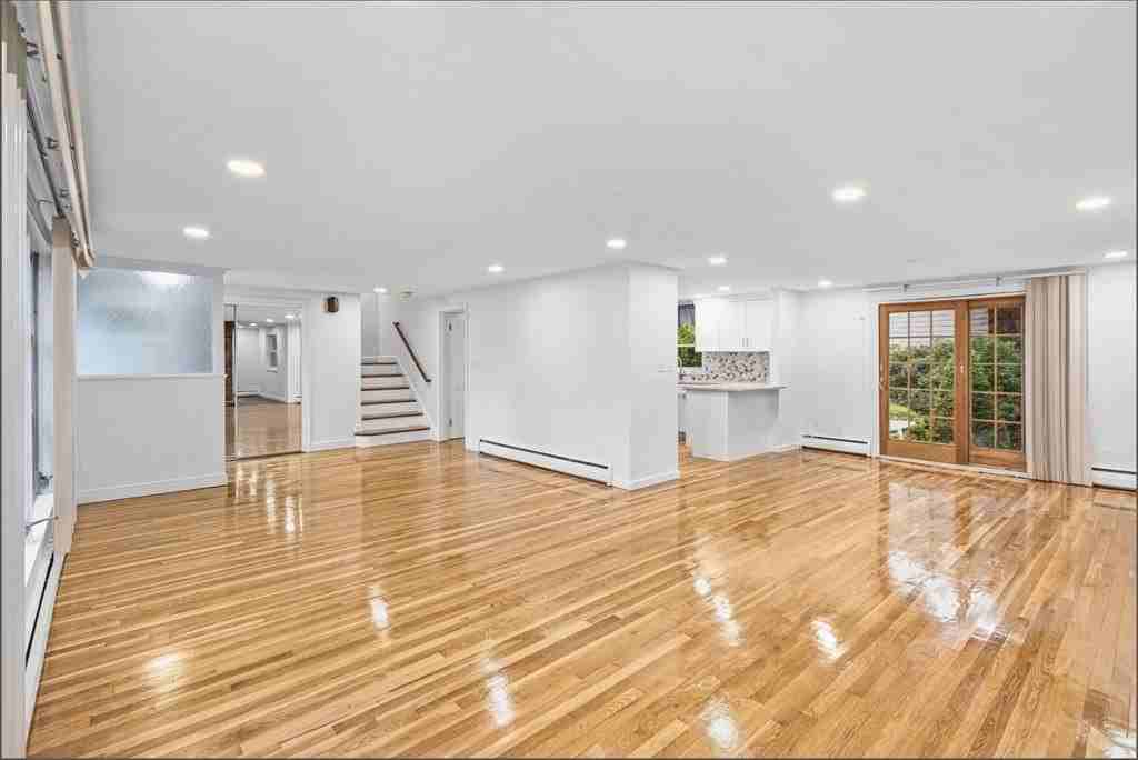 253 Linden St Unit 253 - Photo 3 of 21