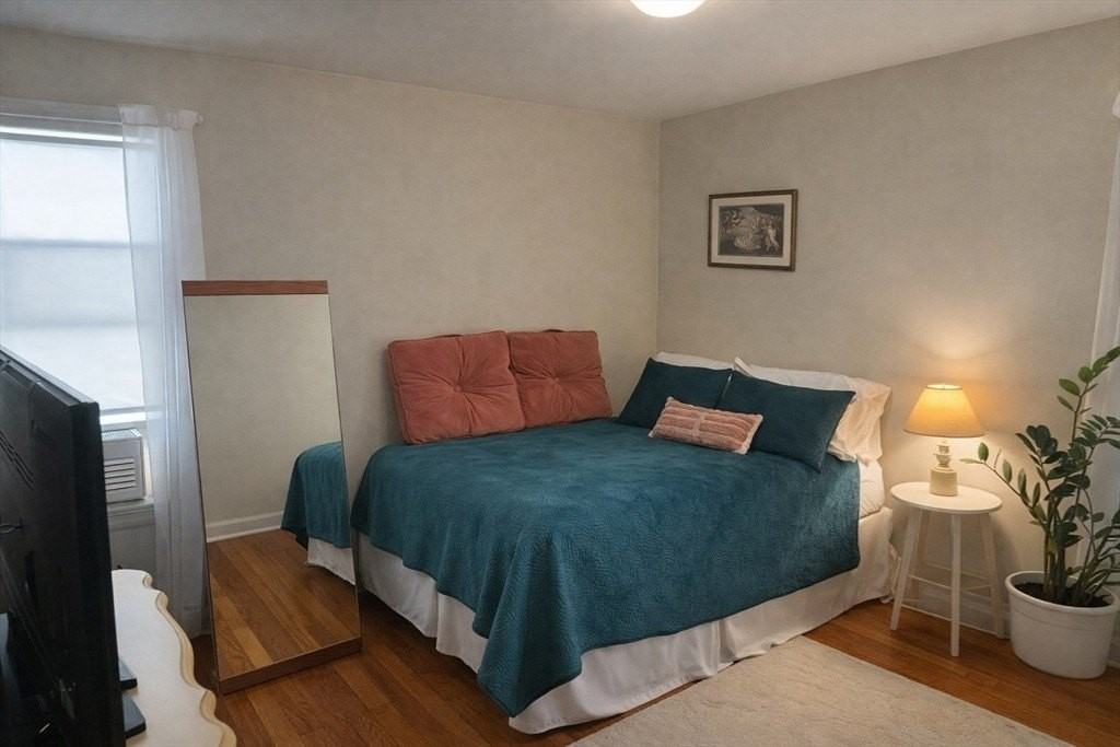 59 Broadway Unit 1 - Photo 7 of 9