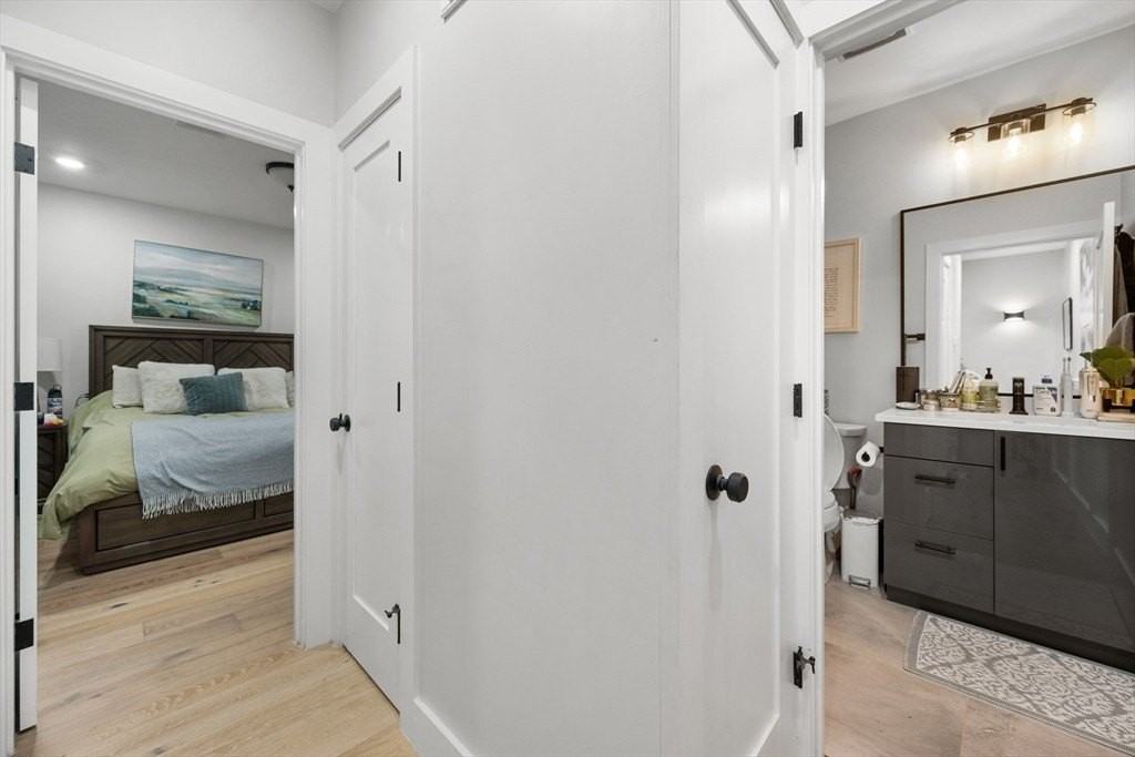 300 Somerville Ave Unit D - Photo 6 of 12