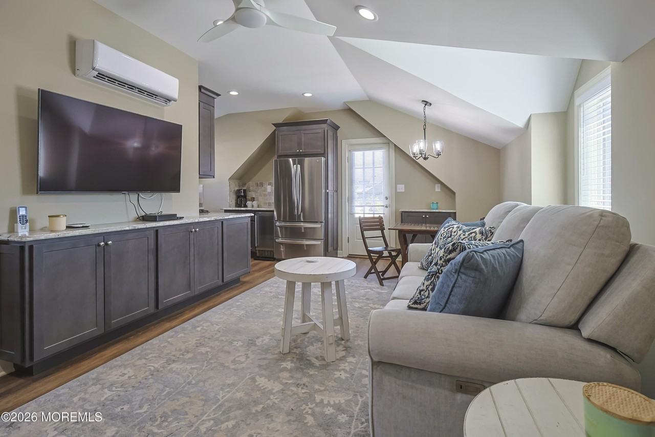 246 Mantoloking Rd - Photo 3 of 12