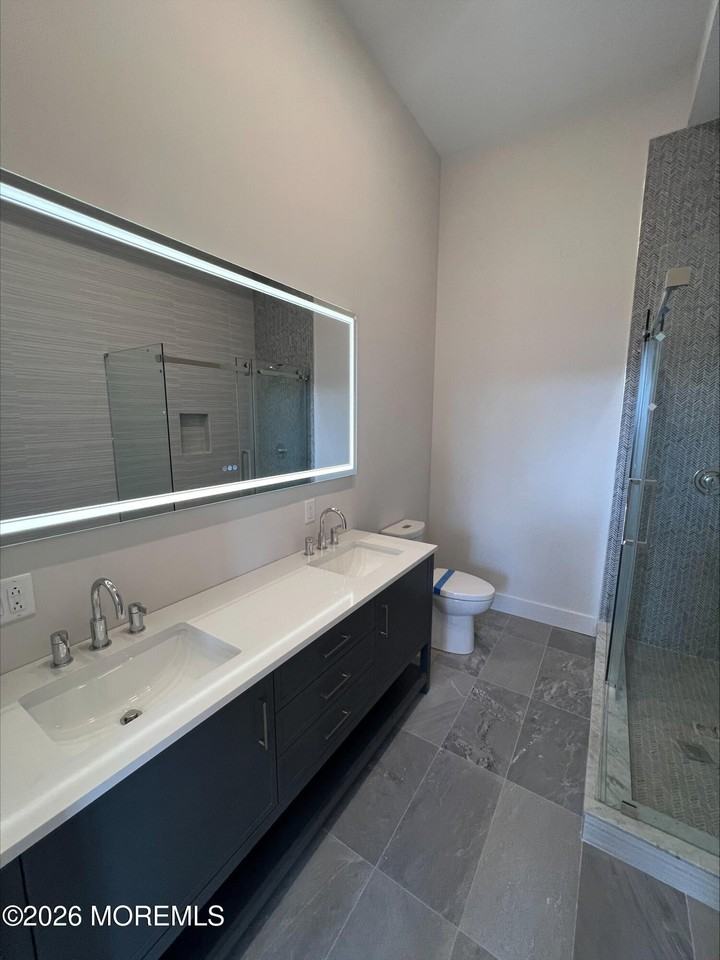 42 Monmouth St Unit C - Photo 7 of 11