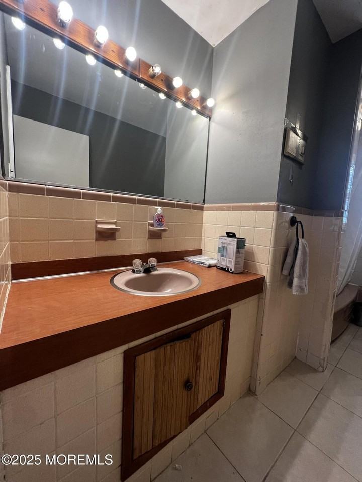 50 Whale Pond Rd - Photo 6 of 11