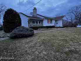 499 W Park Ave - Photo 1 of 1