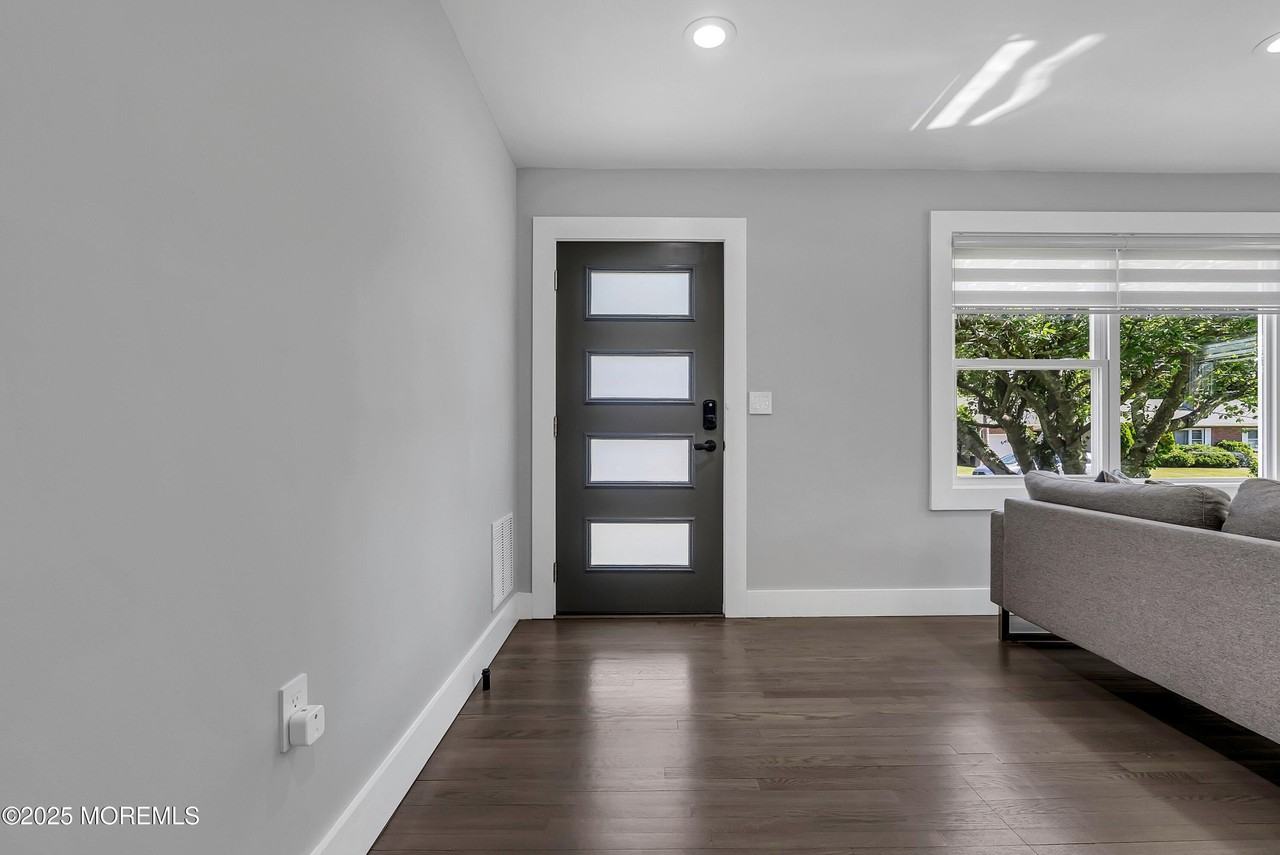 14 Fulton Ave - Photo 3 of 24